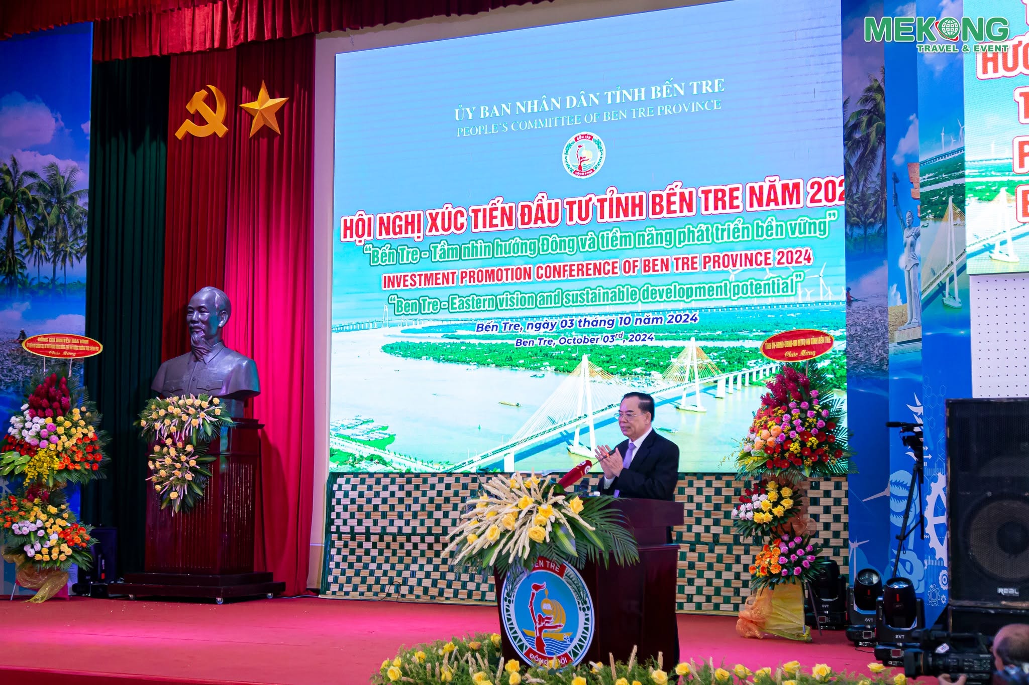Chủ tịch UBND tỉnh Trần Ngọc Tam phát biểu tại Hội nghị.
